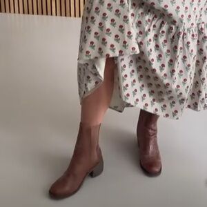 Matisse Campellp Chelsea Boot in Vintage Tan